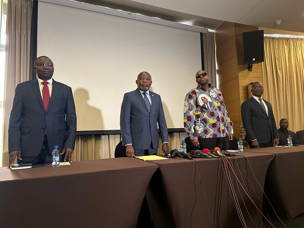 Quatre regroupements politiques créent le Pacte pour un Congo retrouvé pour assurer une majorité parlementaire à Félix Tshisekedi