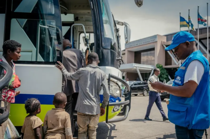 Human Rights Watch accuse le M23 d’avoir déporté de force plus de 1 500 civils congolais vers le Rwanda