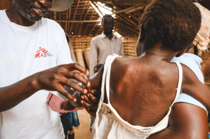 🎧 Face au manque de soins de santé, les humanitaires s'efforcent de soulager les populations rurales