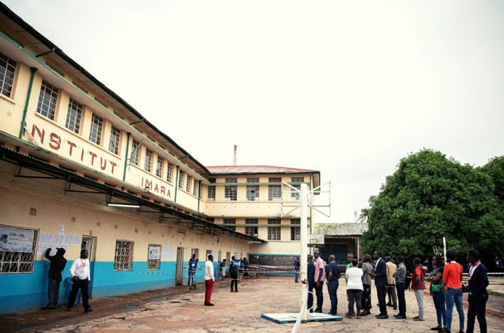 Que faire pour éviter les contaminations à la Covid-19 dans les écoles ?