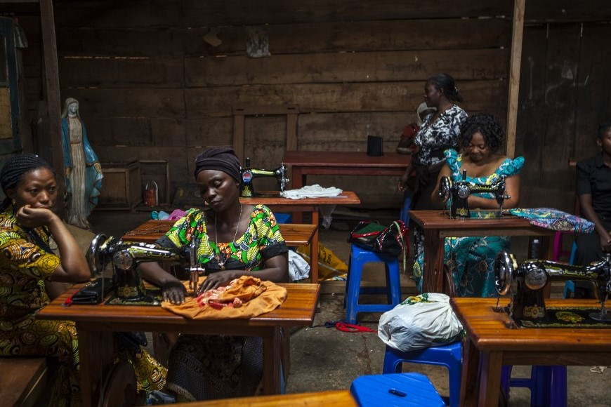 Handicapés et filles-mères apprennent des petits métiers à Isangi