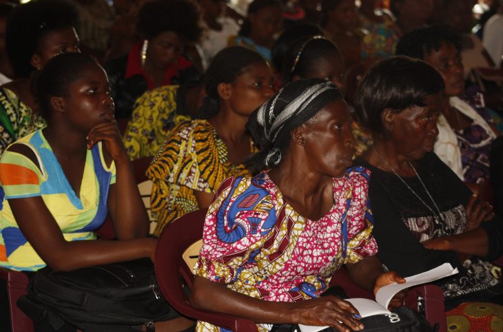 Sud-Ubangi : des maris accompagnent  leurs épouses à braver les stéréotypes liés aux femmes  politiques