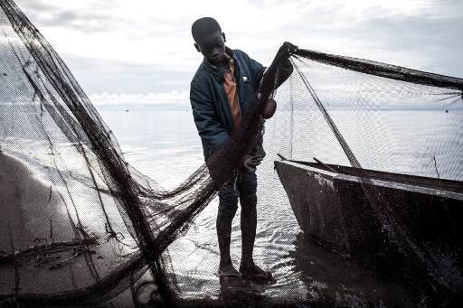 Tshopo : des pêcheurs dénoncent l’utilisation de la moustiquaire imprégnée d’insecticide comme filet de pêche