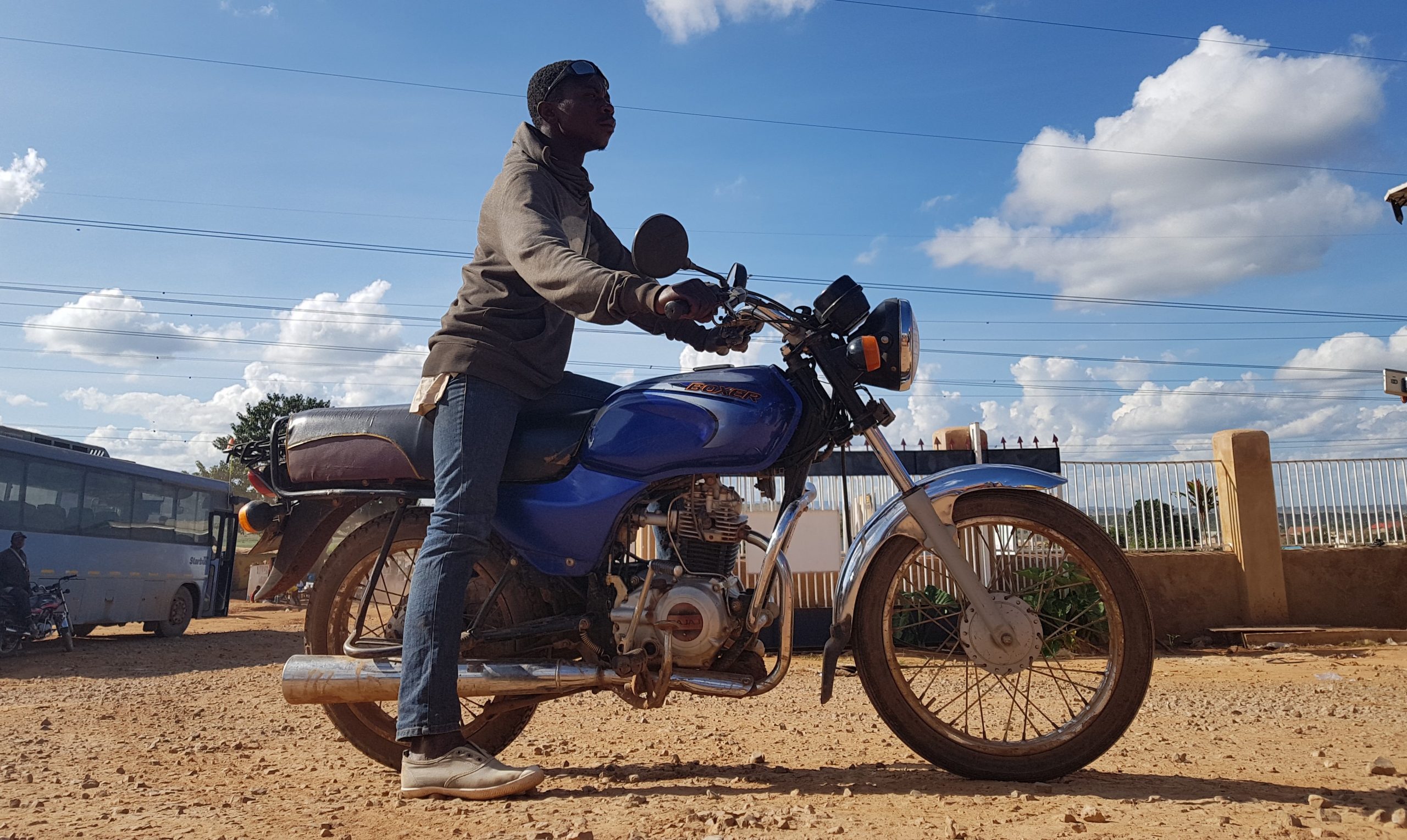 RDC : les autorités urbaines face au défi de règlementation de transport par moto-taxi