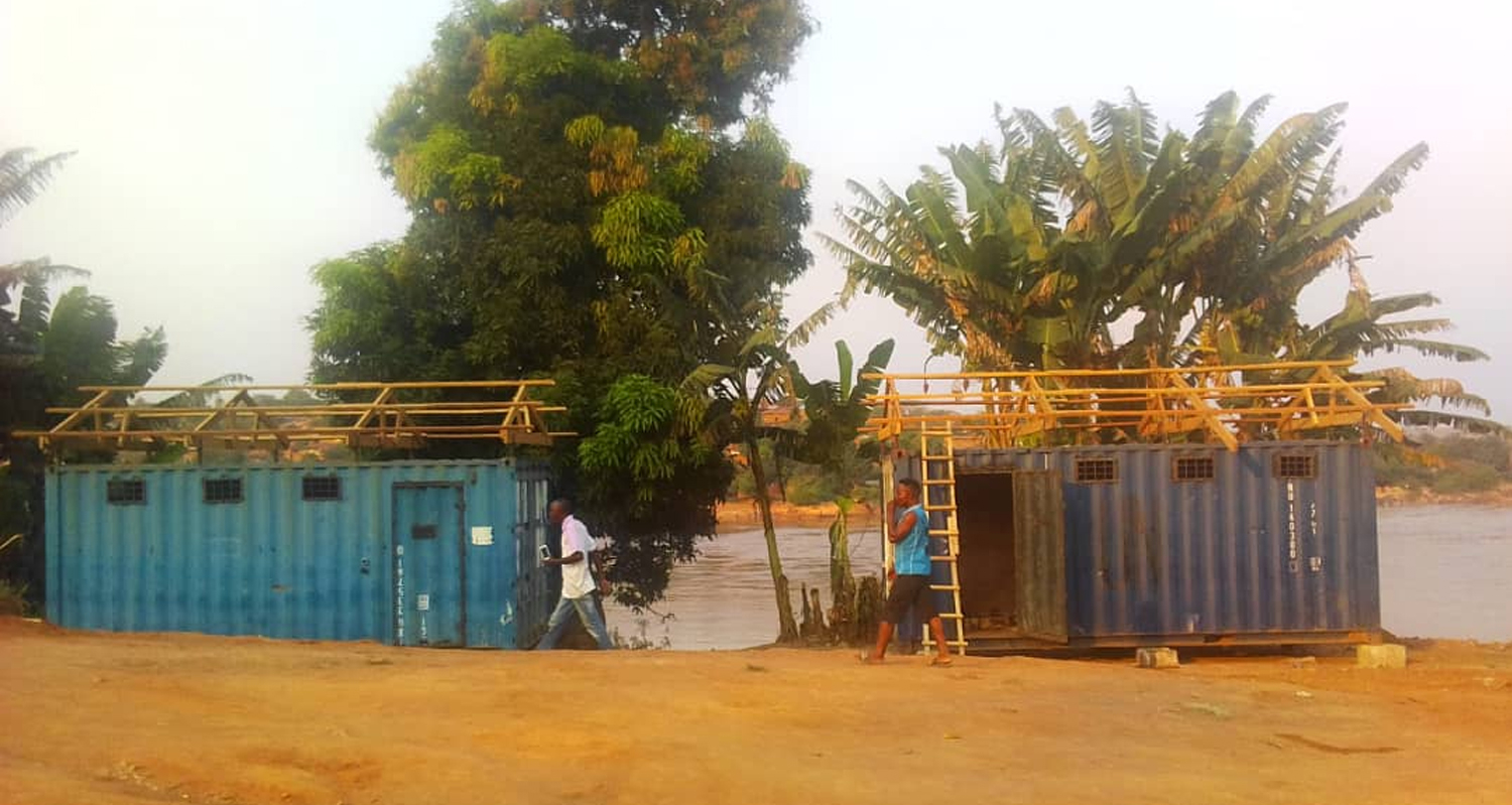 Prison centrale de Tshikapa: deux containers aménagés comme espace de quarantaine COVID19.