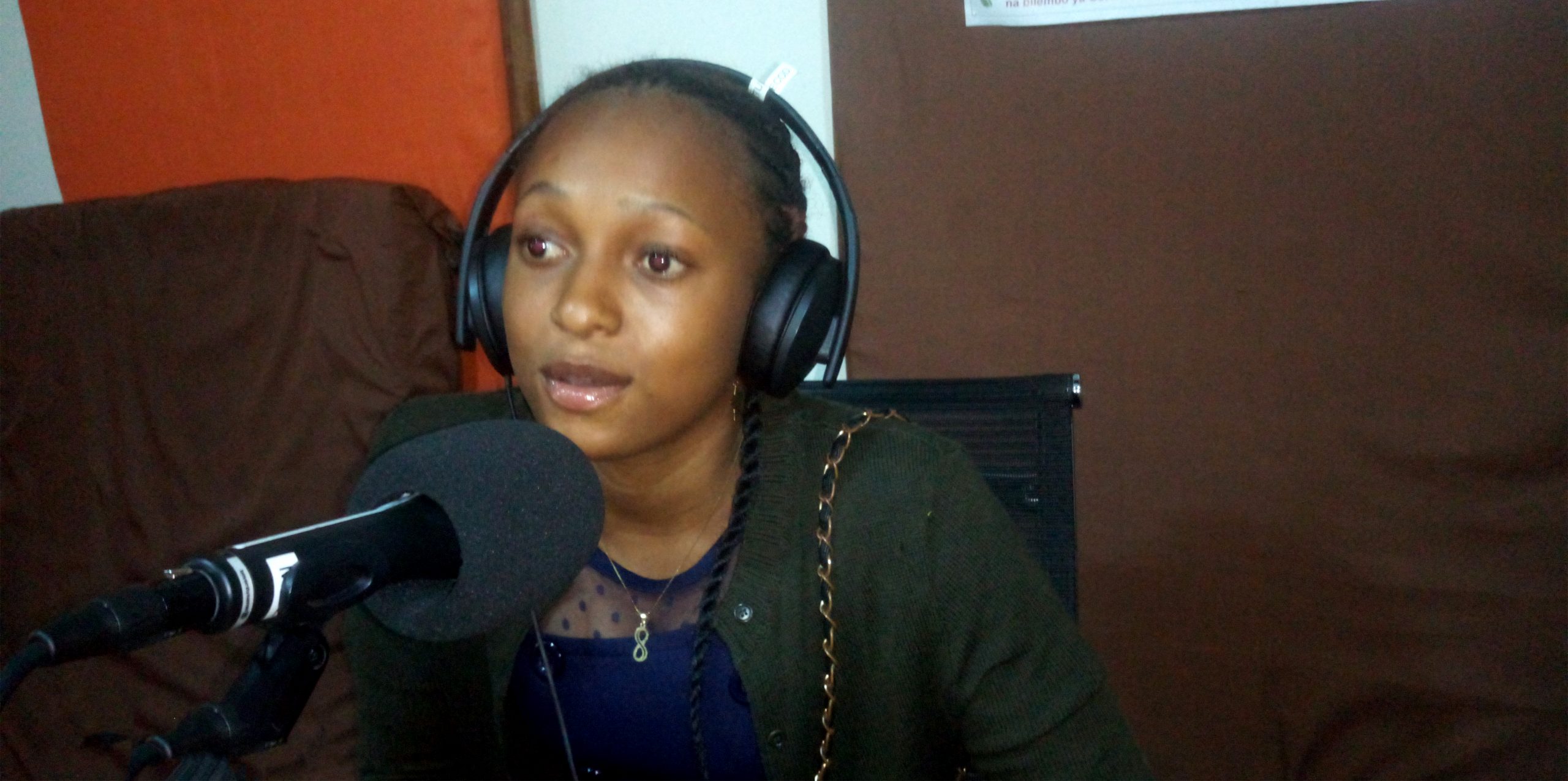 Kasaï Central : Chevanie Lukampeta rêve de devenir grande journaliste